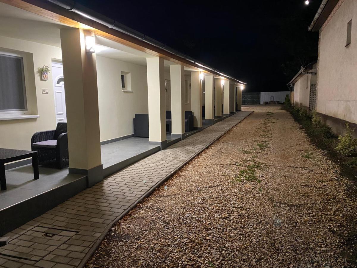 Levendula Vendeghaz Apartment Hajduboszormeny Exterior foto