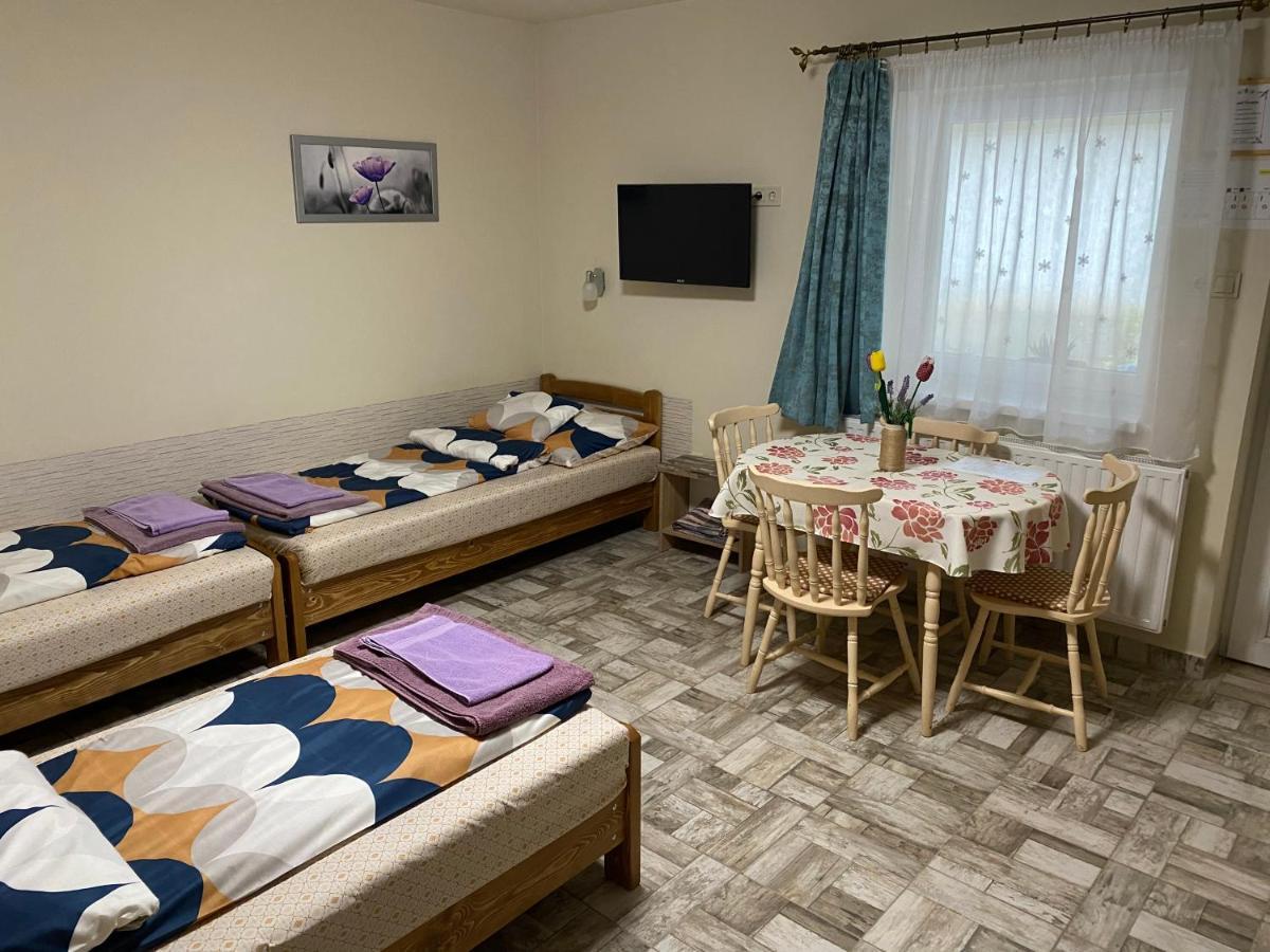 Levendula Vendeghaz Apartment Hajduboszormeny Exterior foto